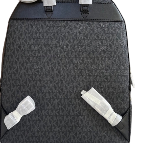 Micheal kors backpack purse - Picture 3 of 5